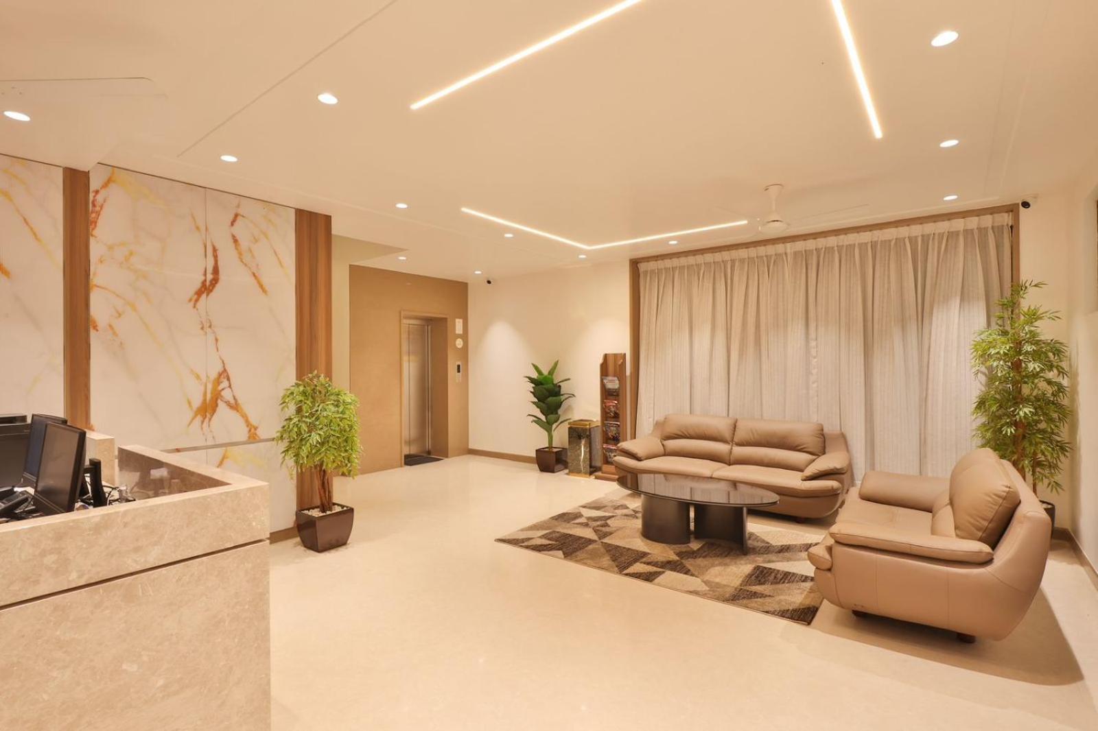 Kongu Residency Hotel Karūr Kültér fotó