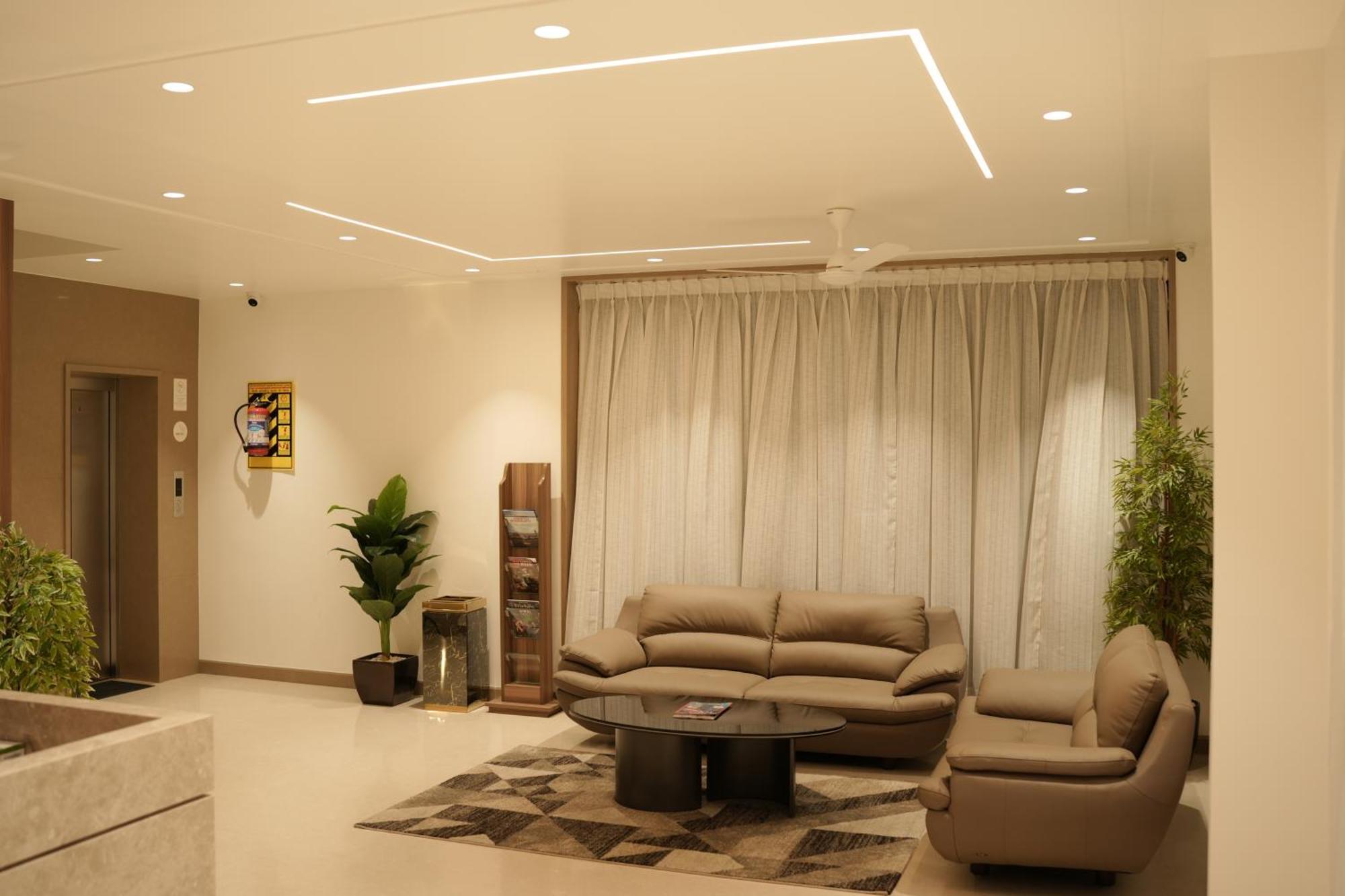 Kongu Residency Hotel Karūr Kültér fotó